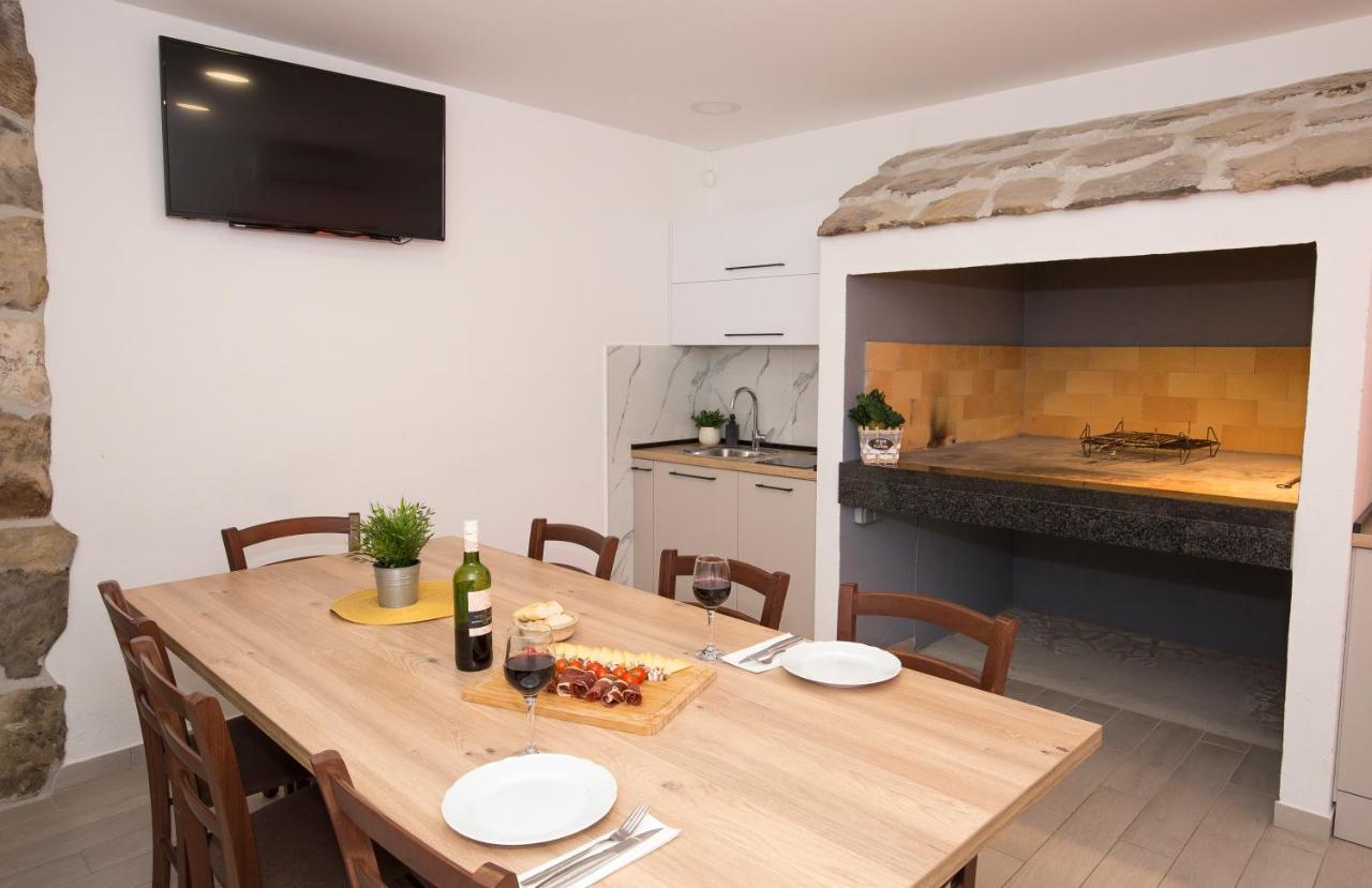 Apartment Maya Bellissima Tugare Екстер'єр фото
