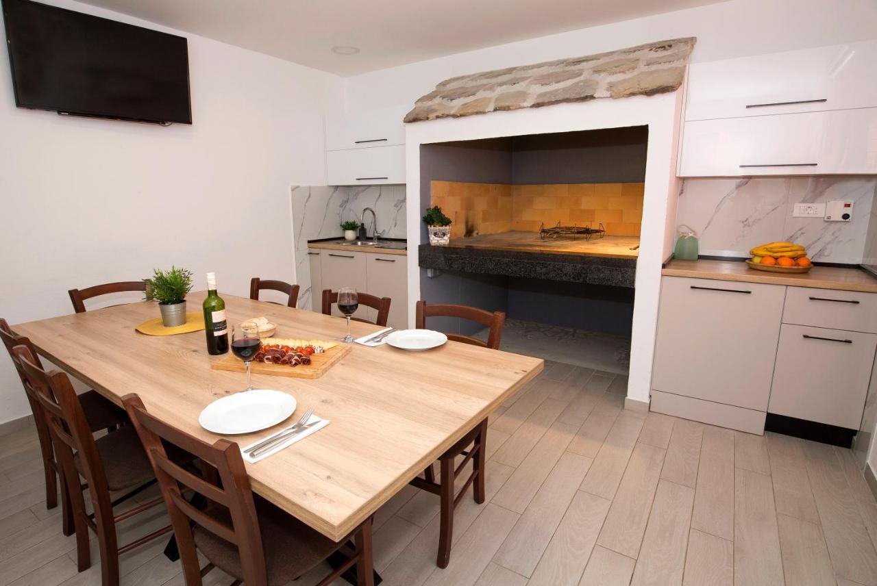 Apartment Maya Bellissima Tugare Екстер'єр фото