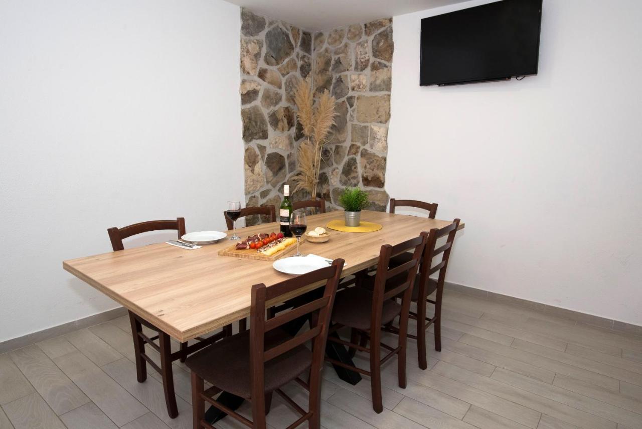 Apartment Maya Bellissima Tugare Екстер'єр фото
