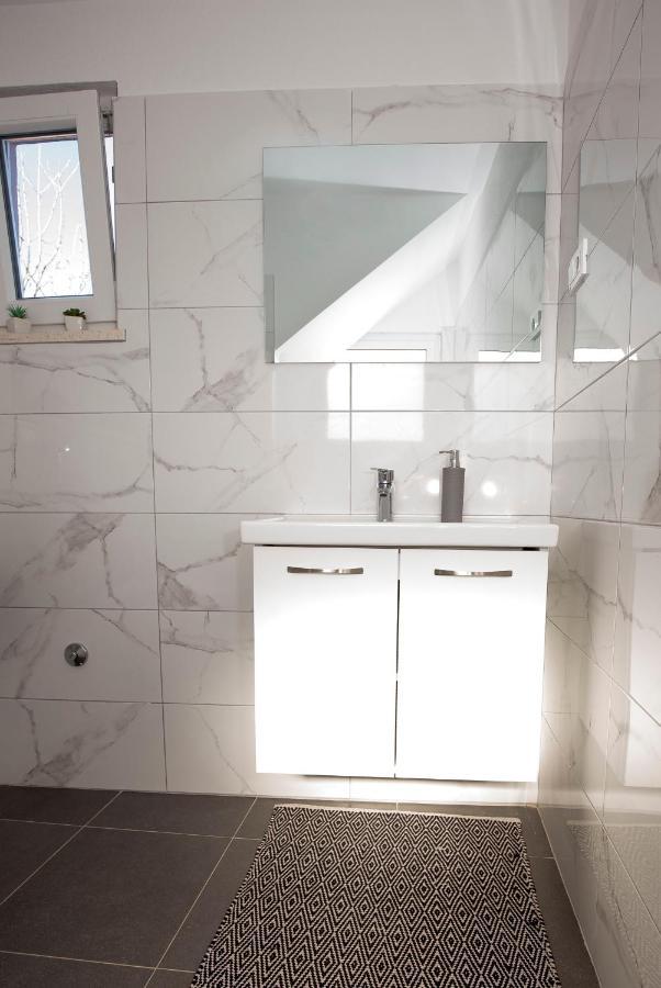 Apartment Maya Bellissima Tugare Екстер'єр фото